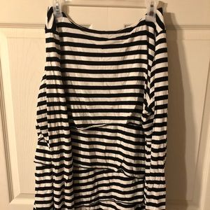Calvin Klein. Black White long sleeve. 2x